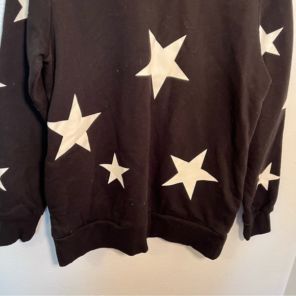 Zenana Star Print Hi-Low Sweatshirt Black White - Picture 4 of 11